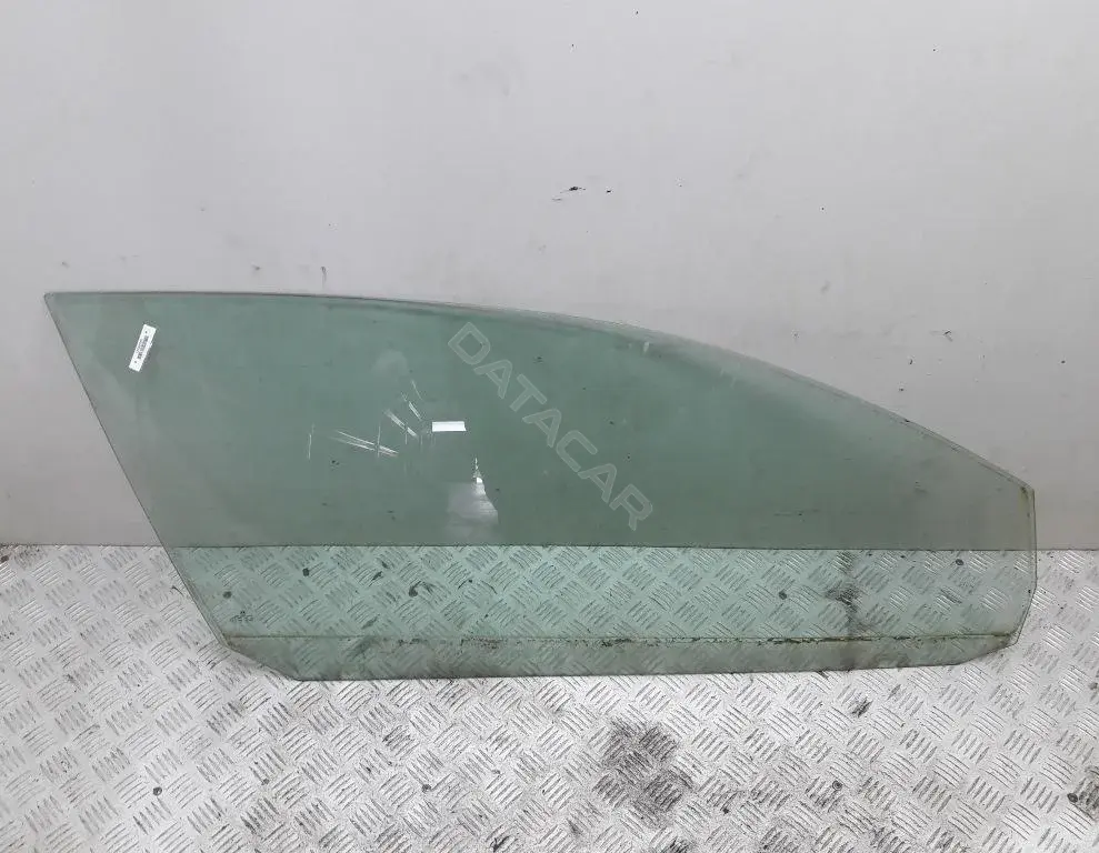 Стекло двери 1K3845202B