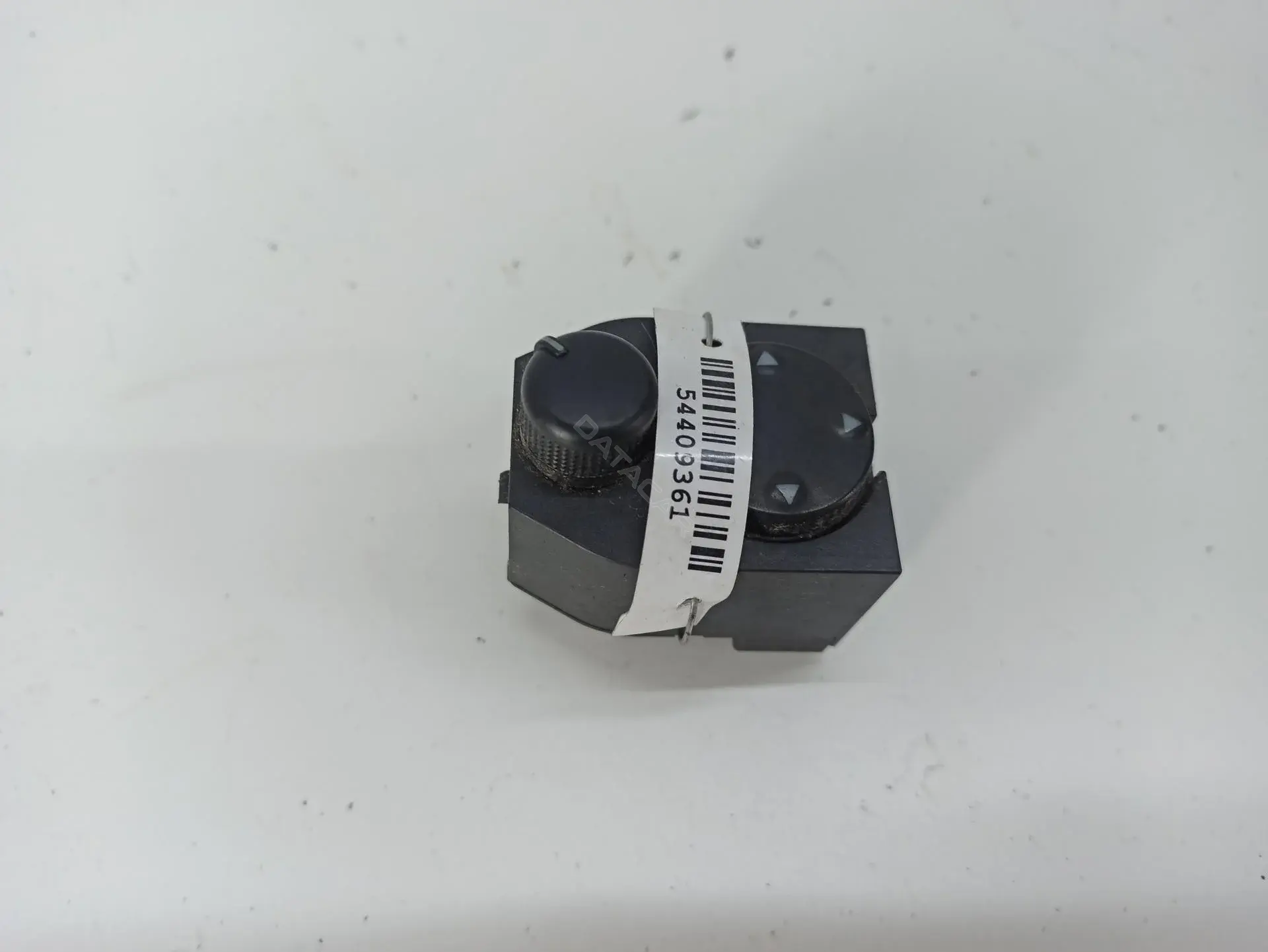 Джойстик регулировки зеркал 8D0959565