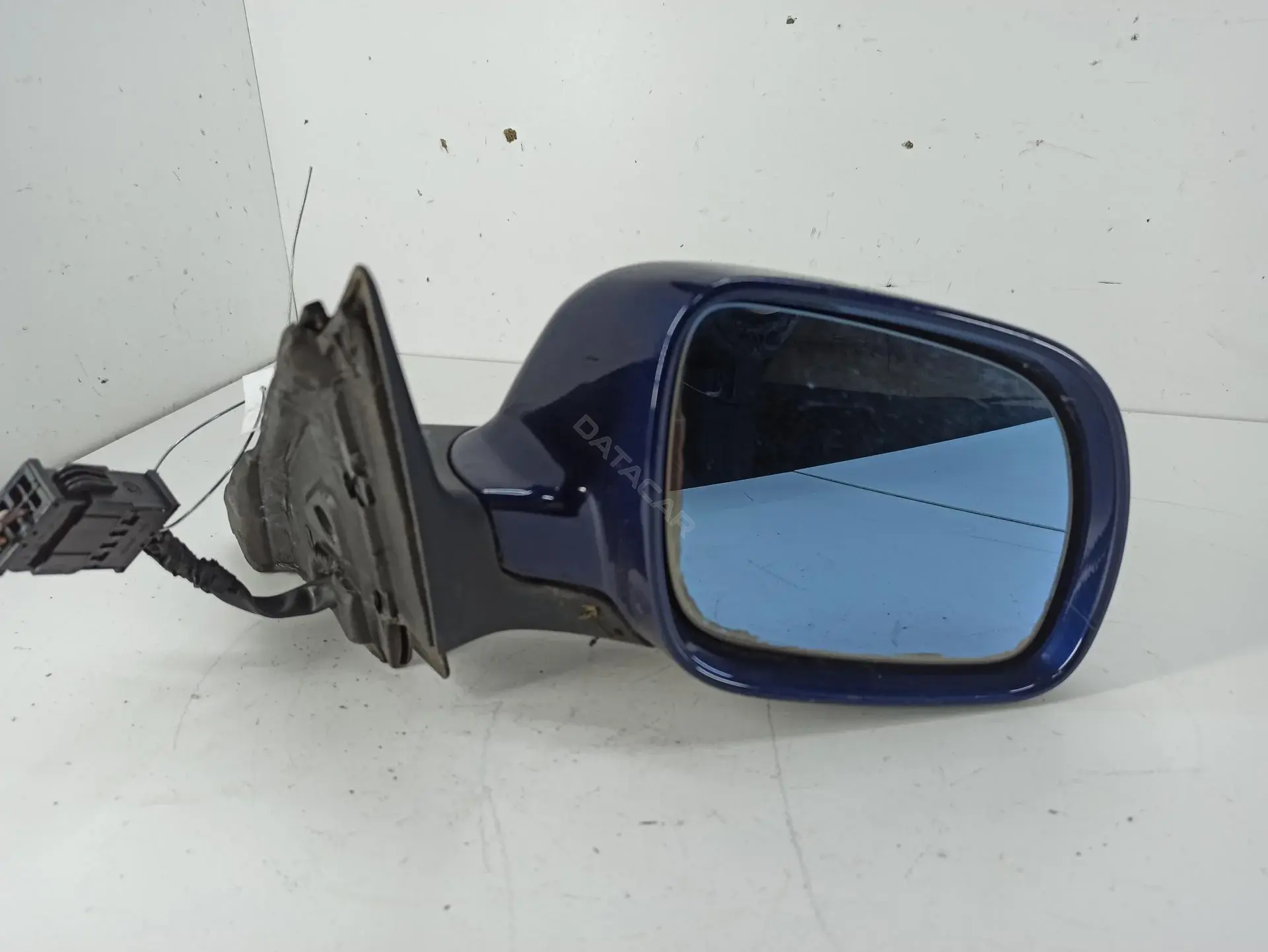 Наружное зеркало 8L0858532