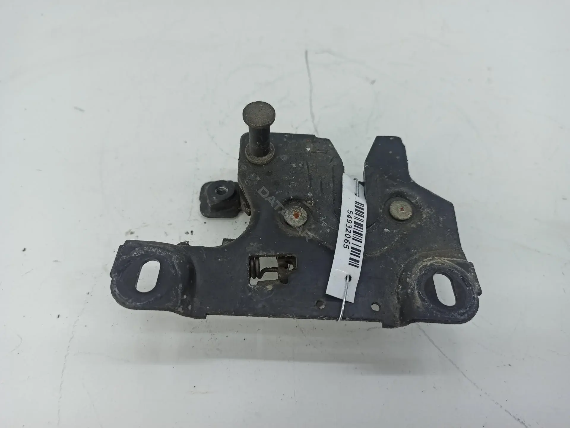 Замок капота 8D0823509E