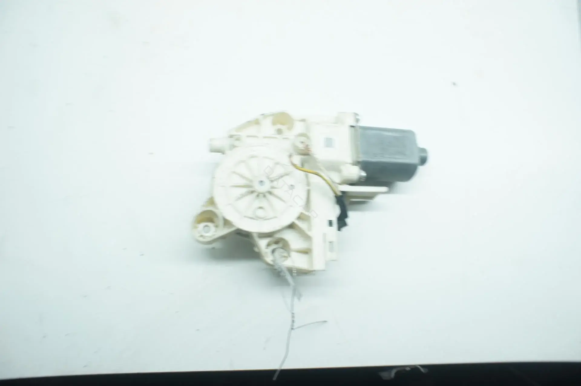 Моторчик стеклоподъемник 4M5T14553
