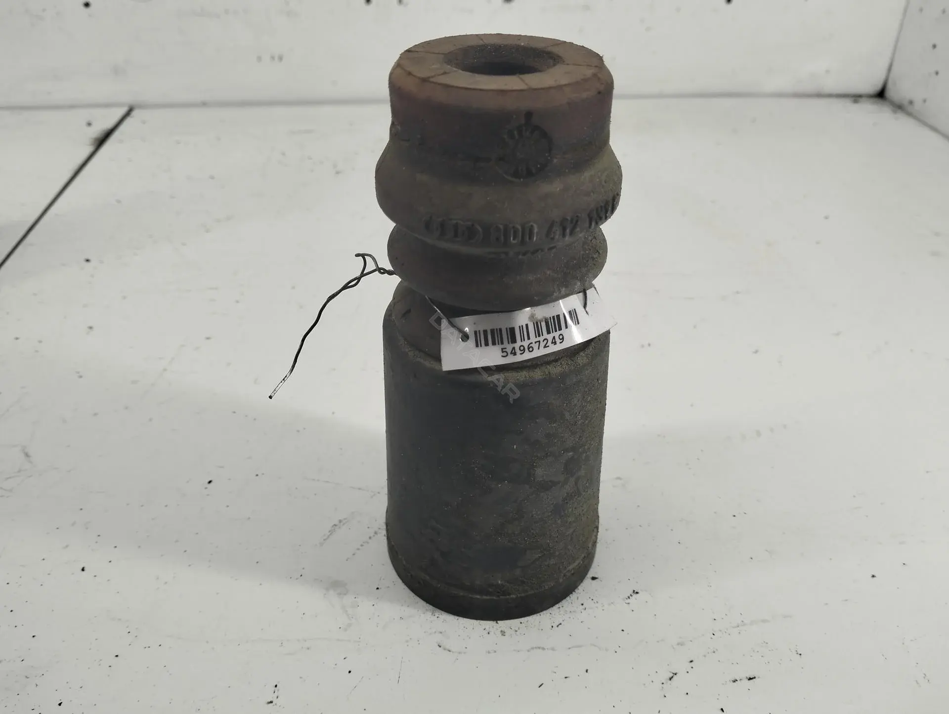 Пыльник амортизатора 8D0412131F