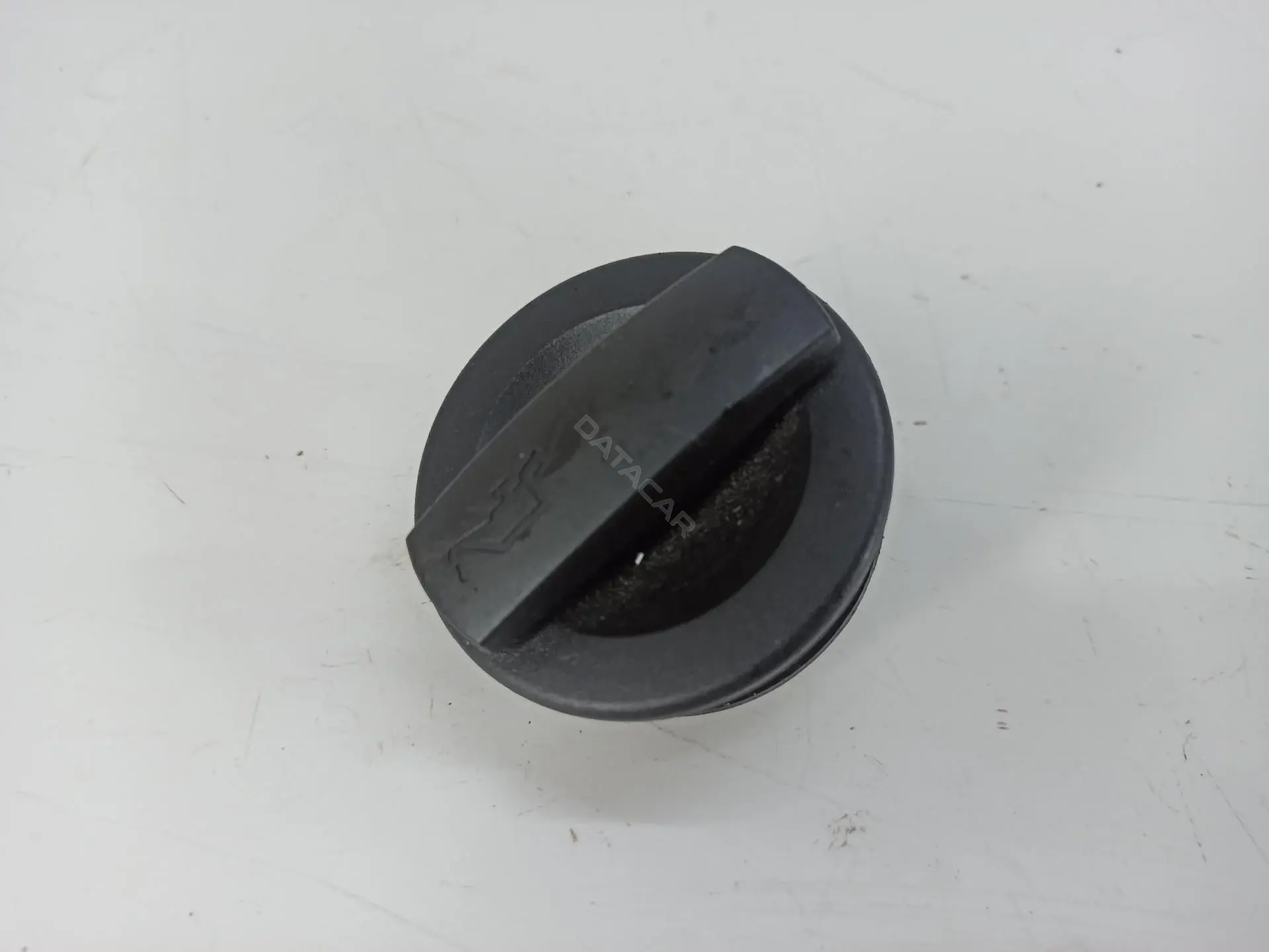 Крышка маслозаливной горловины 06C103485K