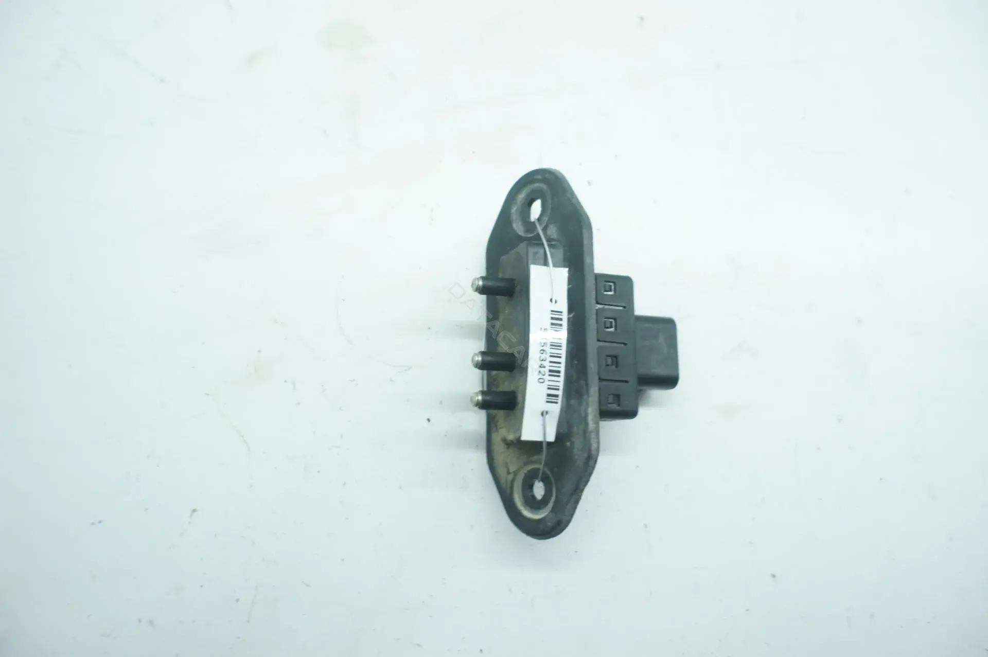 Концевик двери 2T1T14A658BE
