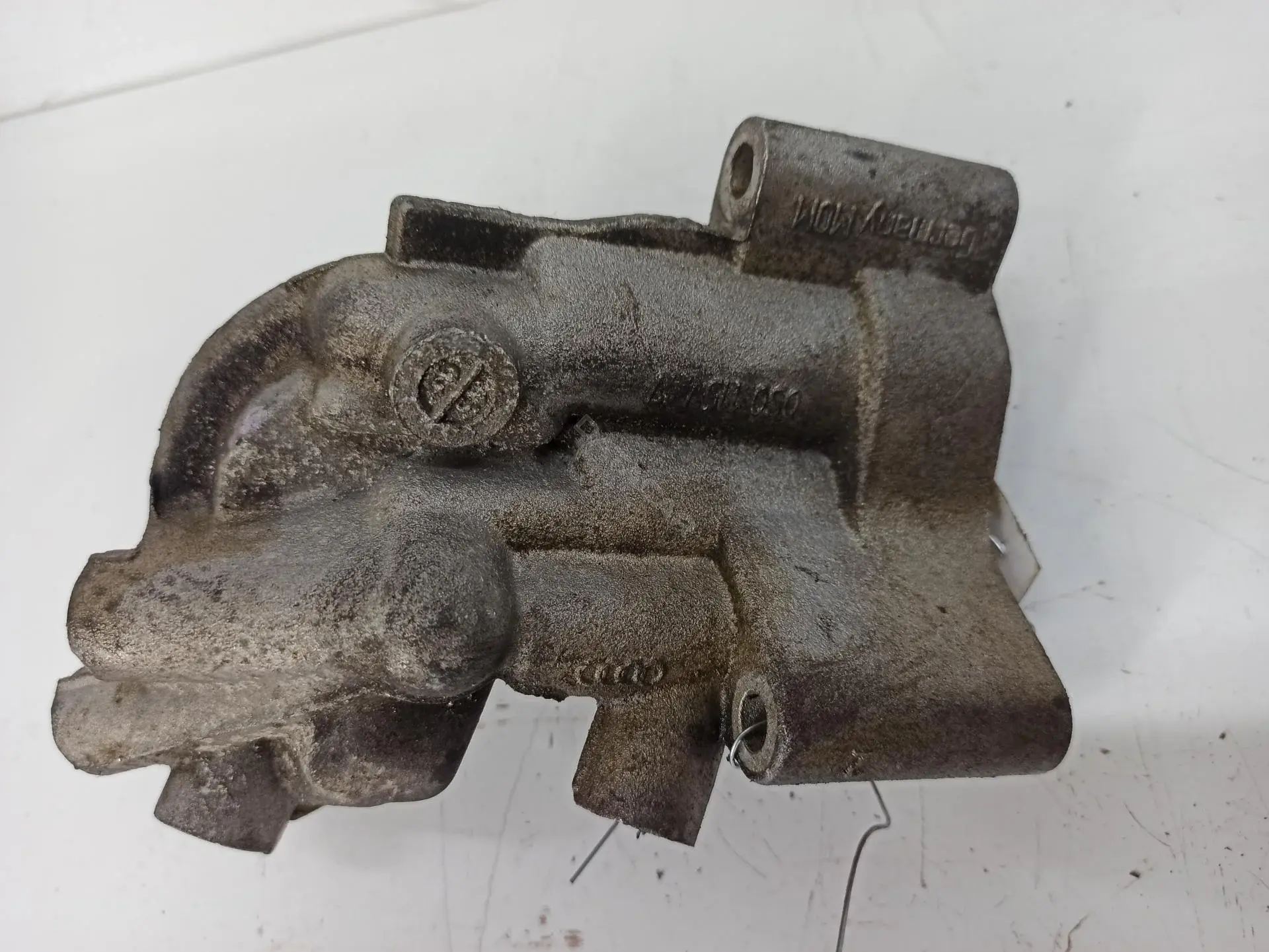 Корпус масляного фильтра 050115417