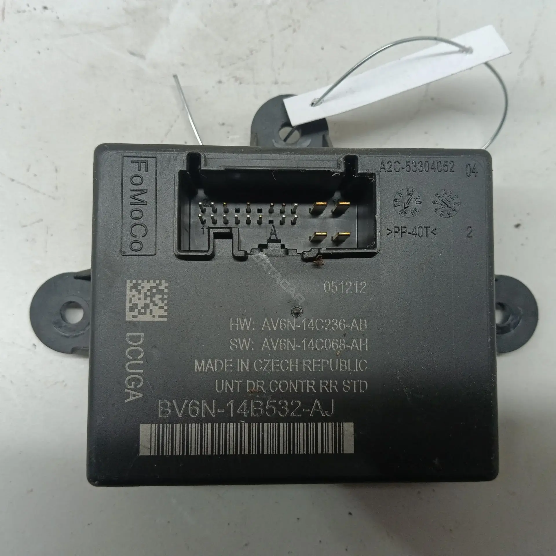 Блок управления двери BV6N14B532AJ