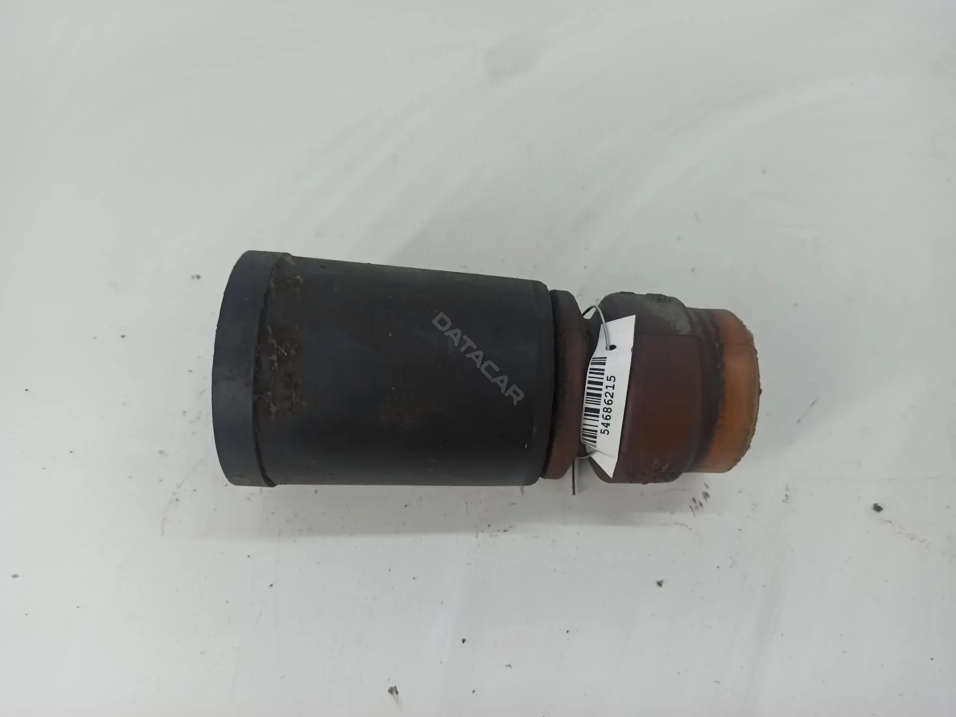 Отбойник амортизатора 8D0412131B
