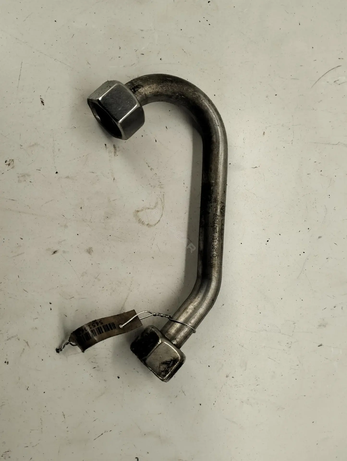 Трубка системы рециркуляции EGR 06A131581C