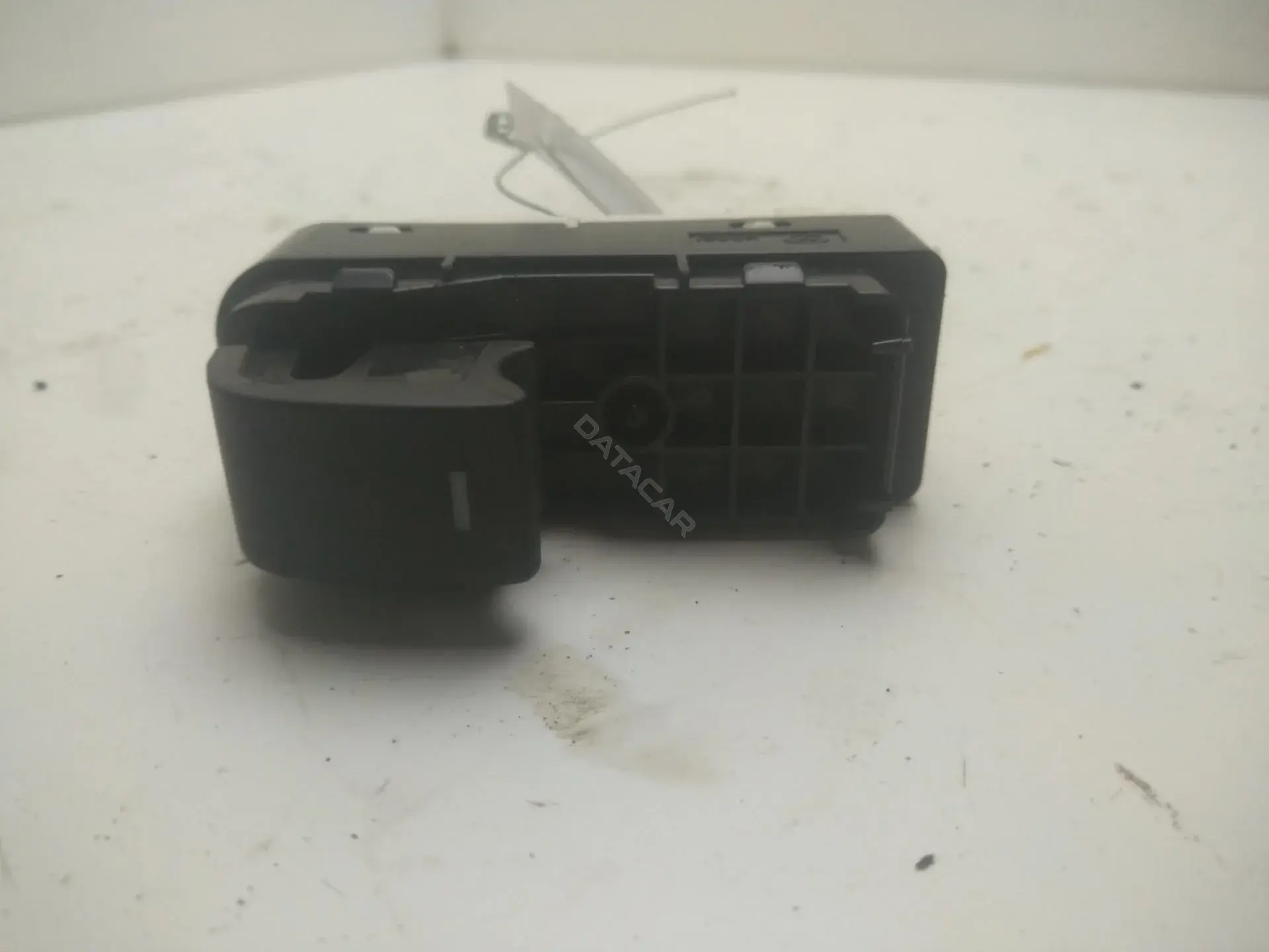 Кнопка стеклоподъемника BCD166380A