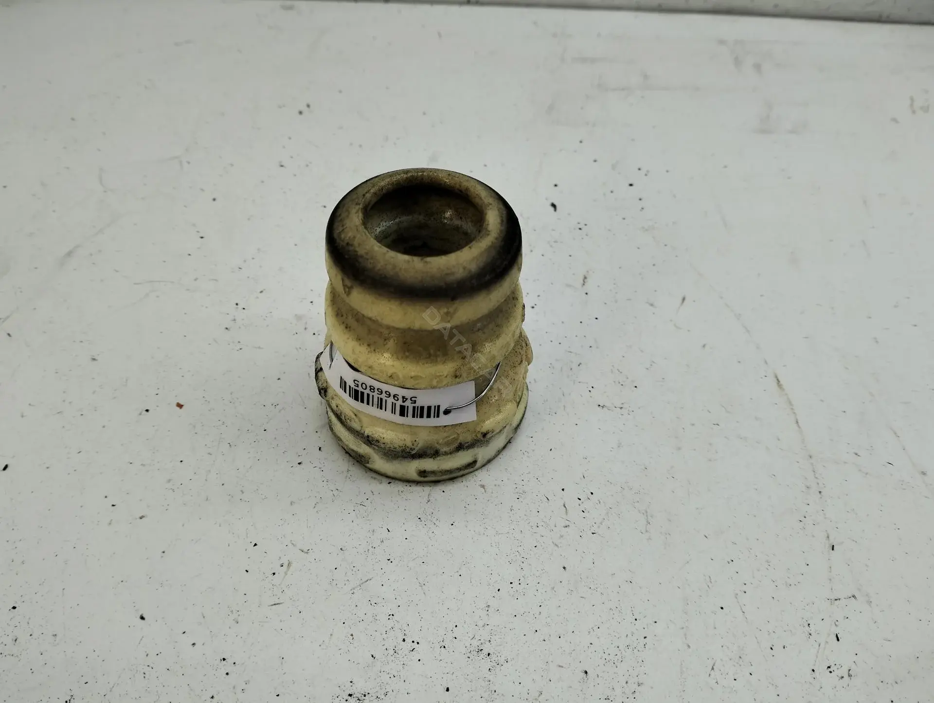 Отбойник амортизатора 3C066805