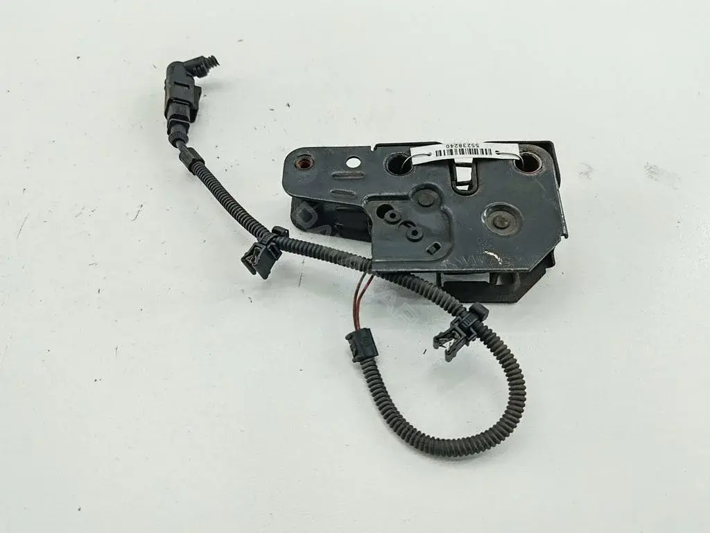 Замок капота 1T0823509B