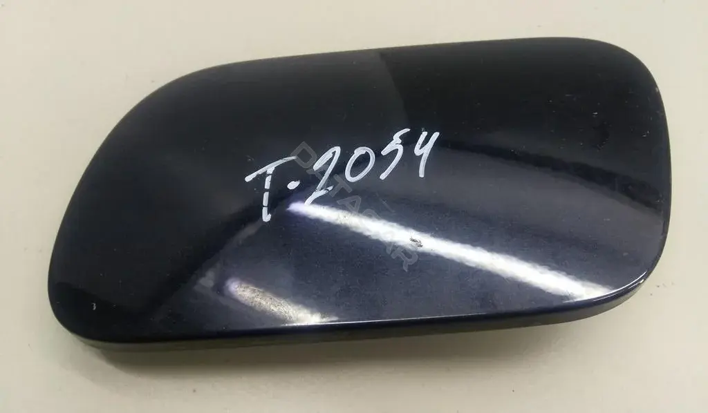 Крышка лючка топливного бака 7L6809905B