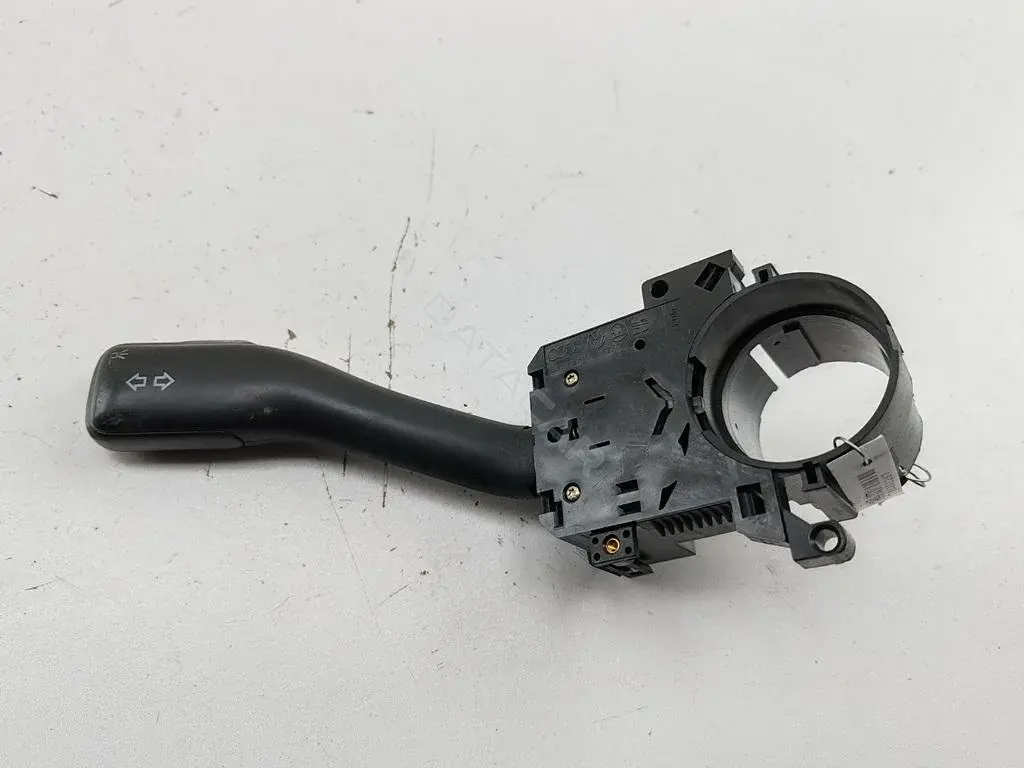 Переключатель подрулевой 8L0953513G