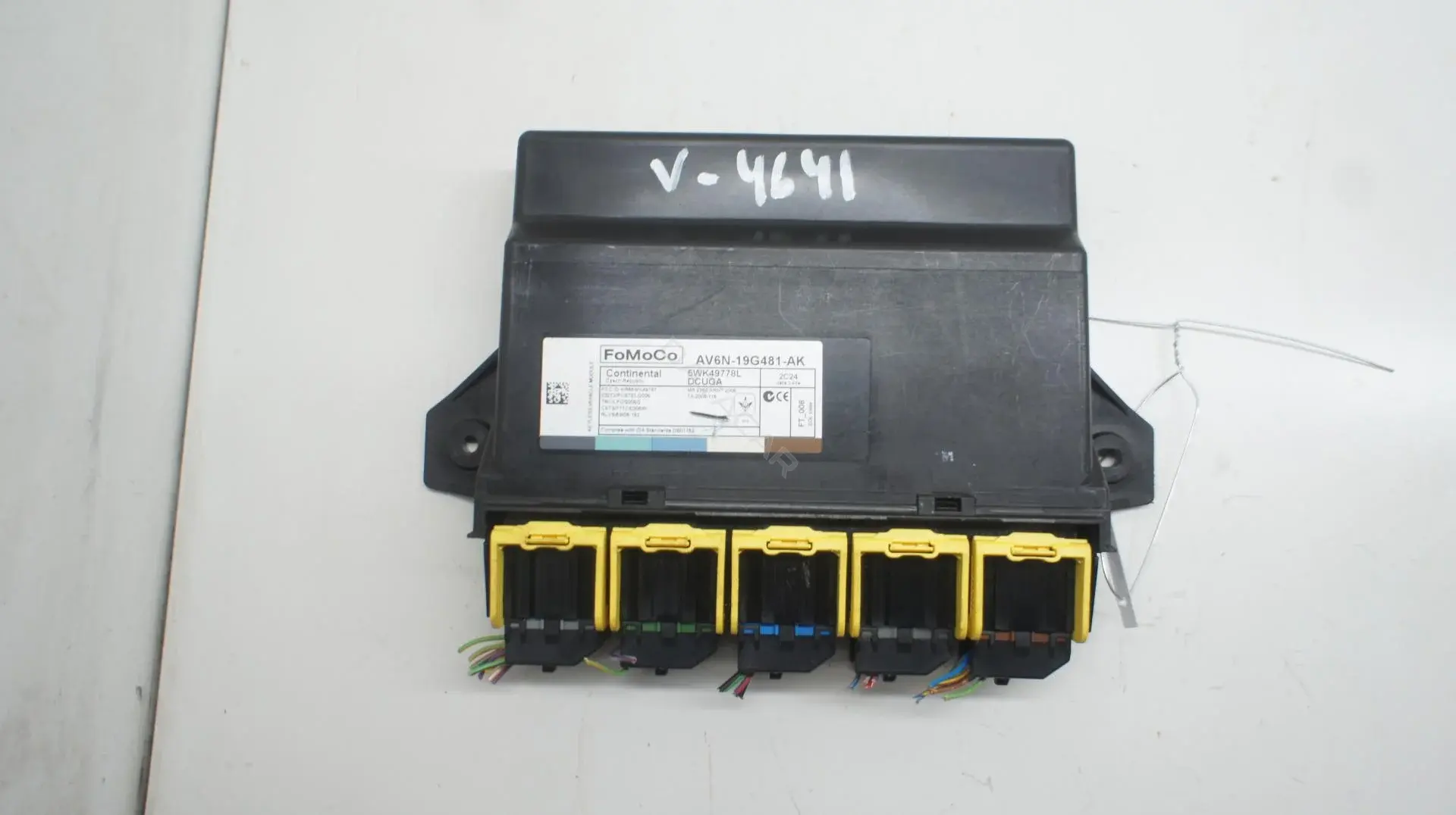 Блок управления двери AV6N19G481AK