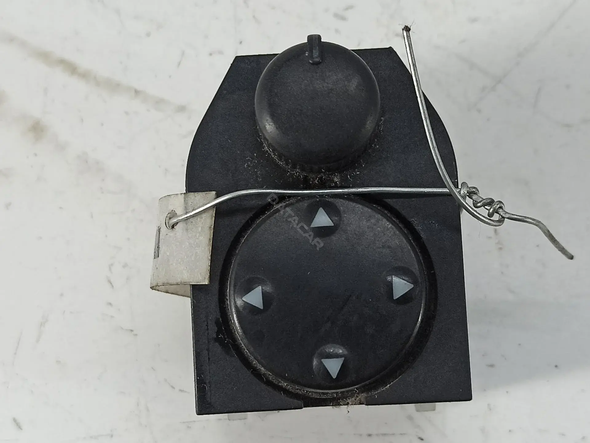 Джойстик регулировки зеркал 8D0959565