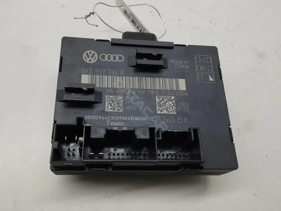 Блок управления двери 8K0959794A