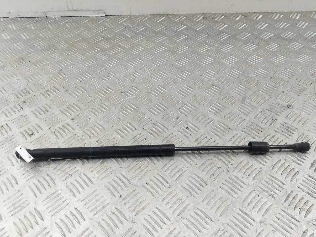 Амортизатор крышки багажника, капота, заднего стекла 6Q0823359C