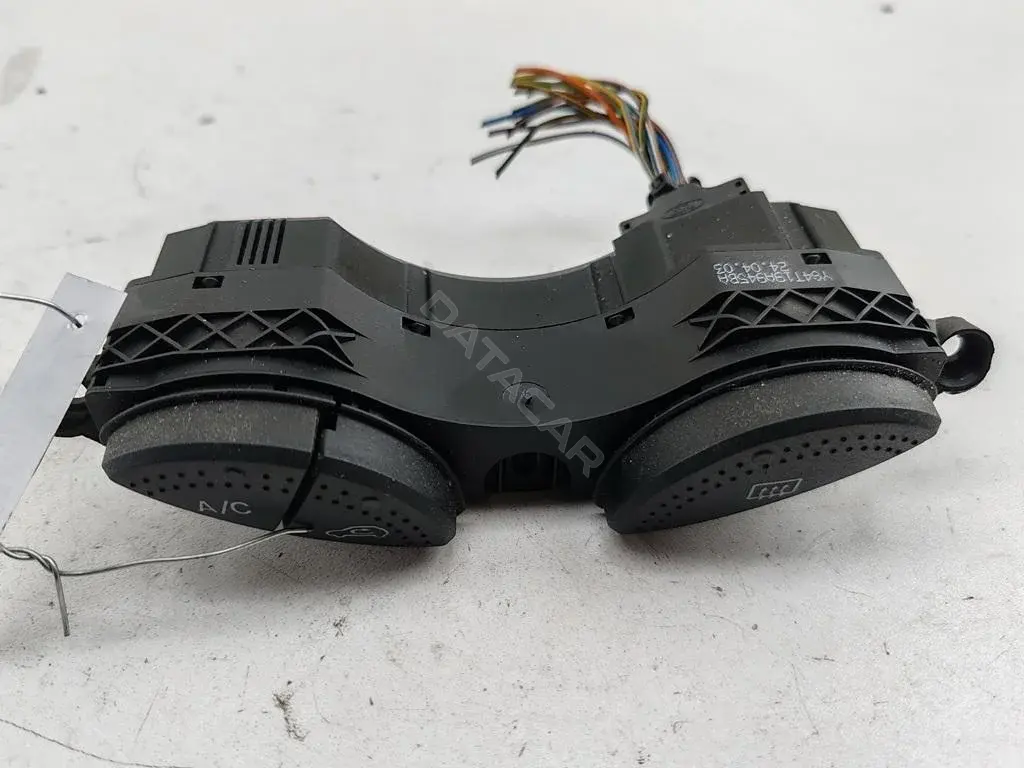 Кнопка кондиционера YS4T19A945BA