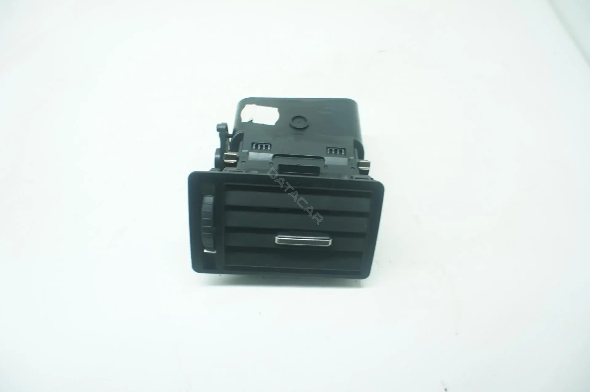 Дефлектор обдува салона 3M51R014L21BD