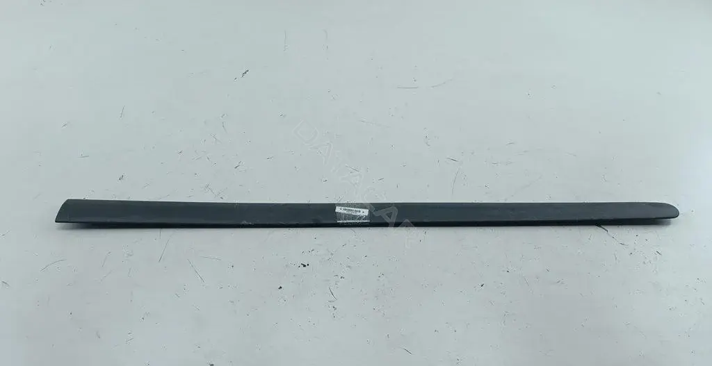 Молдинг двери 1k4853516b