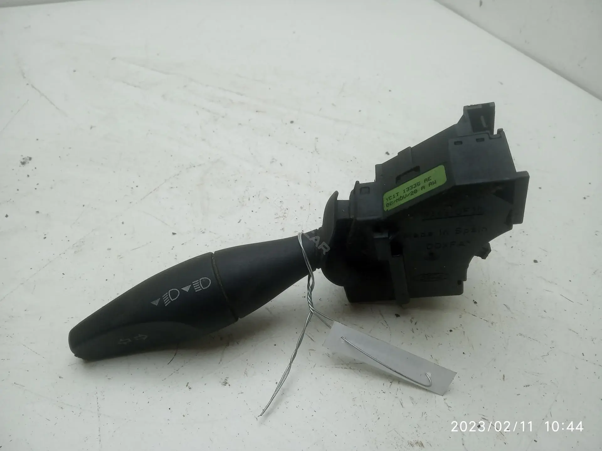 Переключатель подрулевой yc1t13335ae