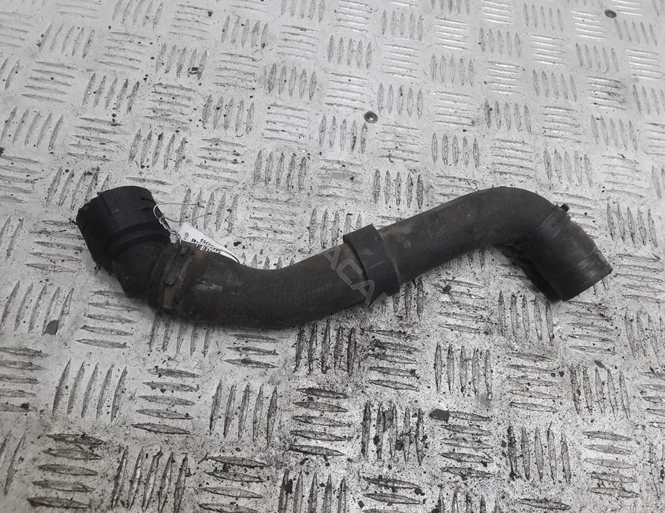 Патрубки системы охлаждения 8l0122101