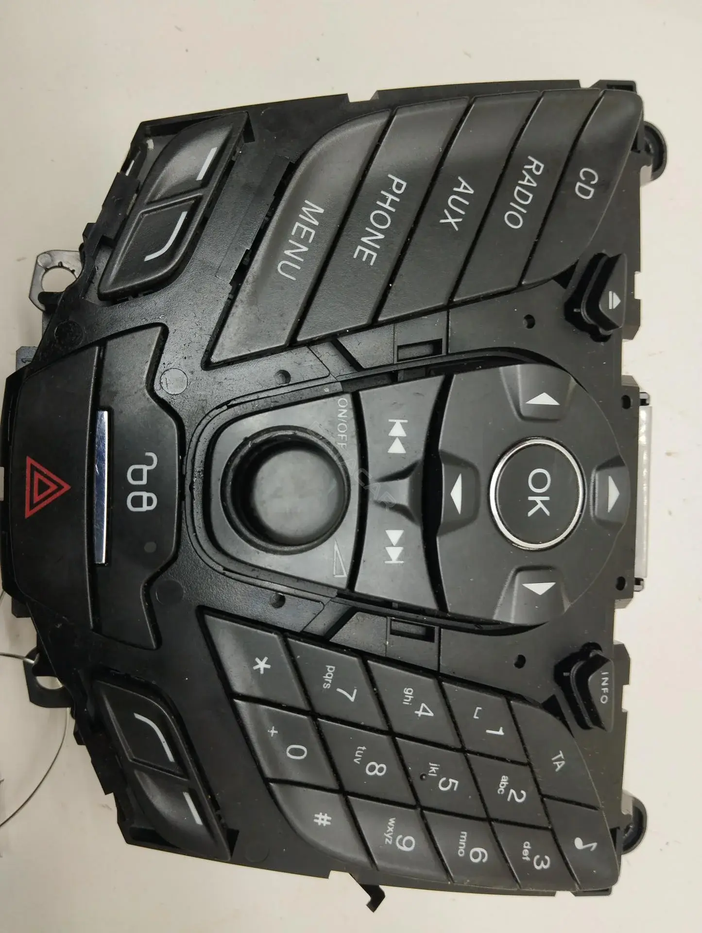 Джойстик управления мультимедиа AM5T18K811BE