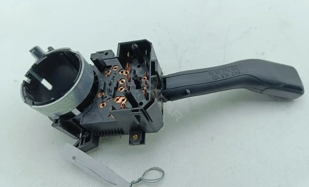 Переключатель подрулевой 8L0953513G