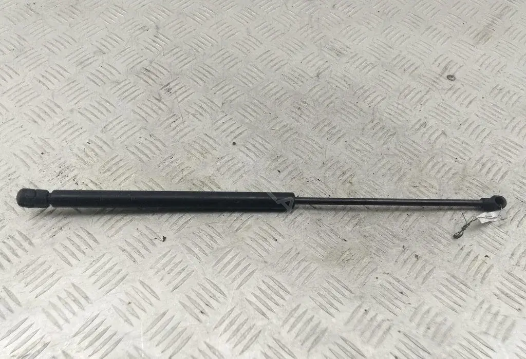 Амортизатор крышки багажника, капота, заднего стекла 8L0823359