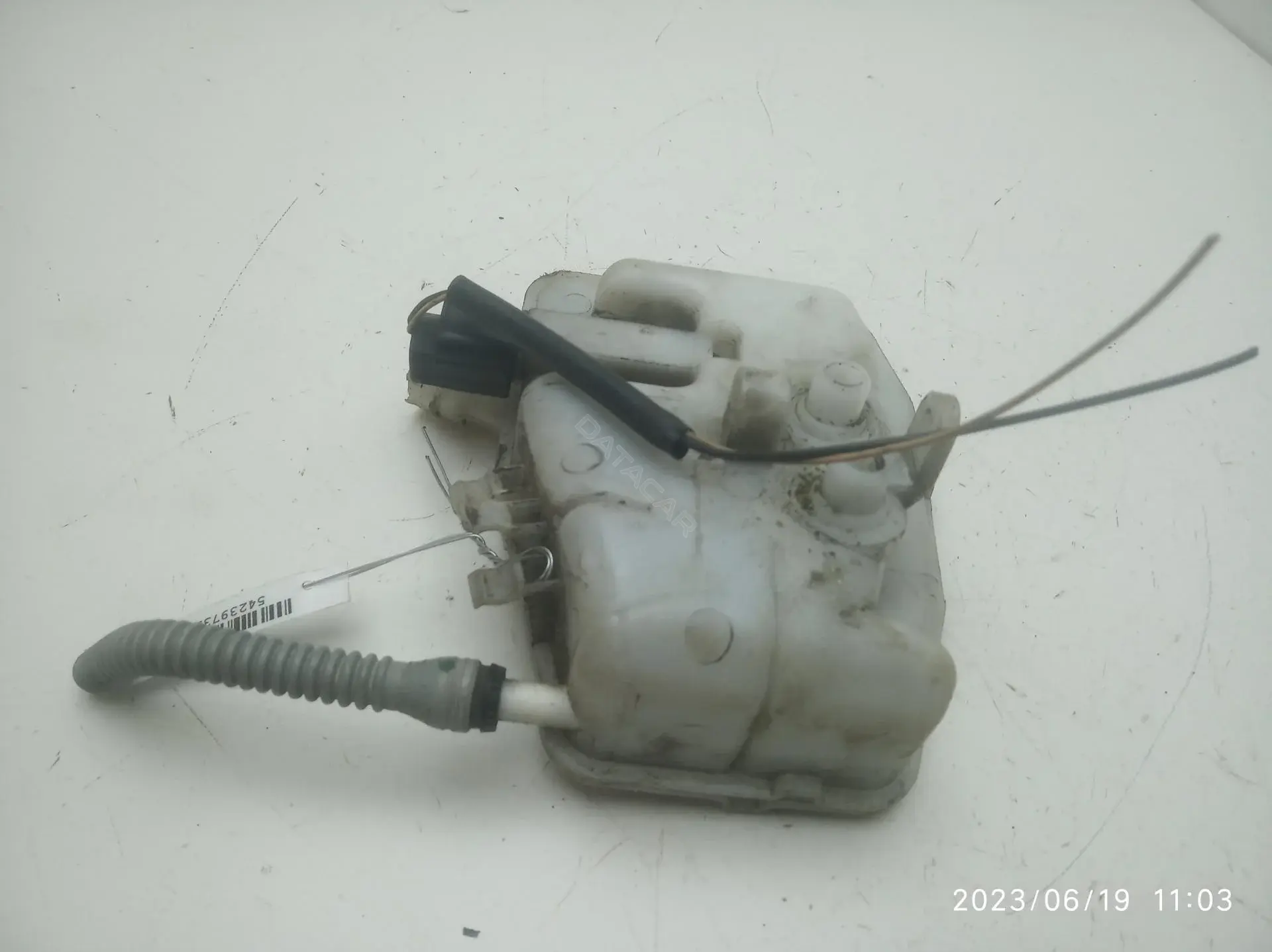 Бачок тормозной жидкости 93868495