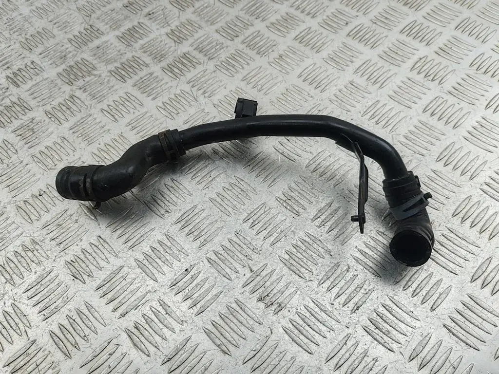 Патрубки системы охлаждения 03L1221578R