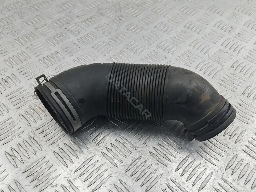 Патрубок воздушный 7M3129627C