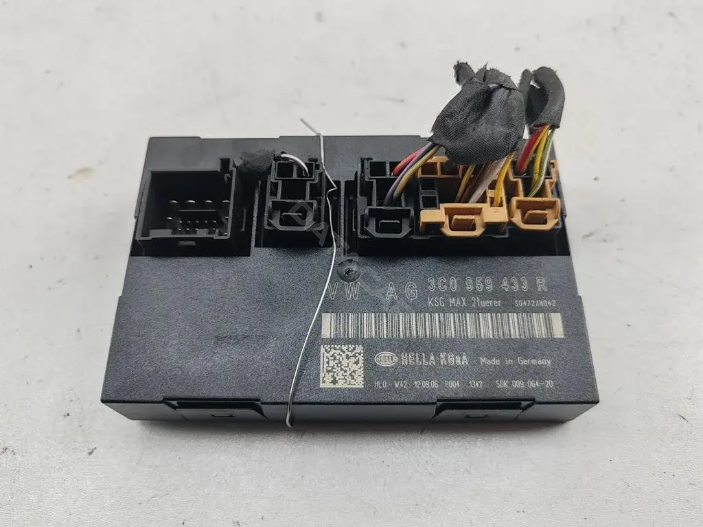 Блок комфорта 3C0959433R