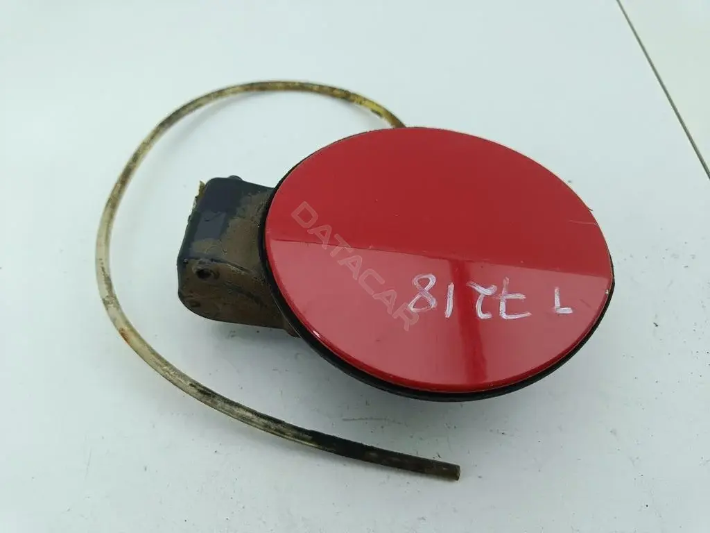 Крышка лючка топливного бака 3C0010456