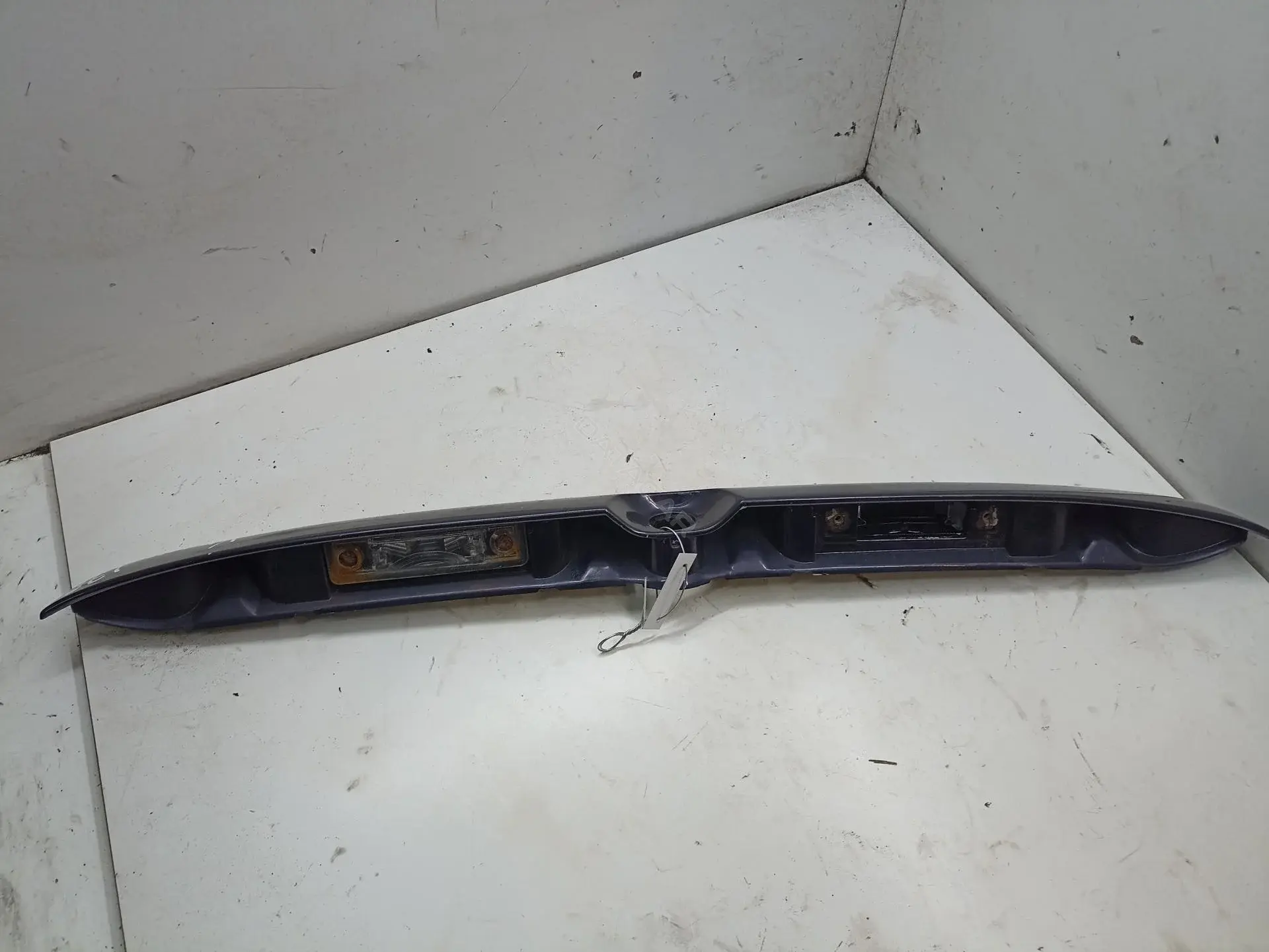 Фонарь подсветки номерного знака 90463756