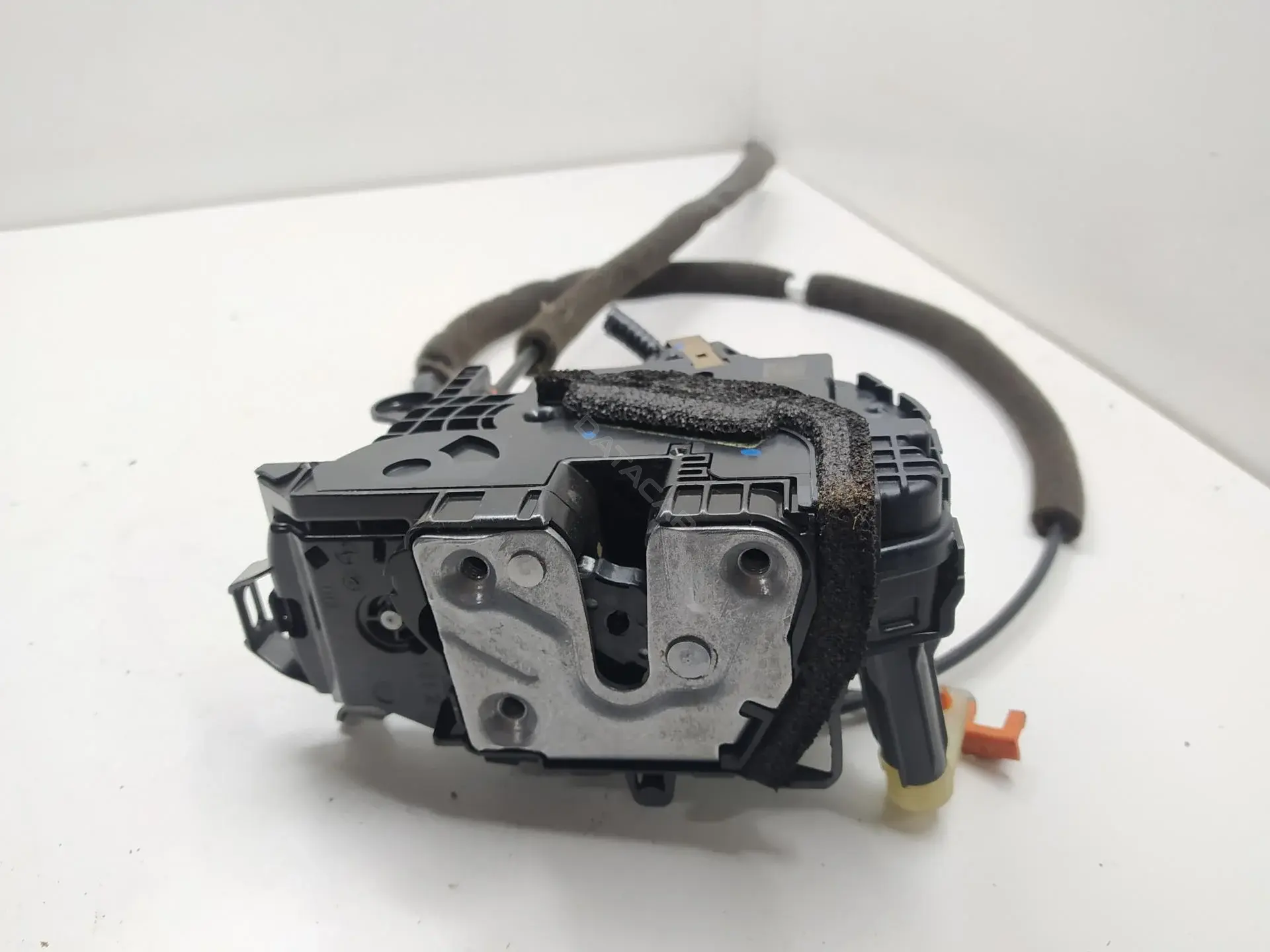Замок двери 805005FD1A