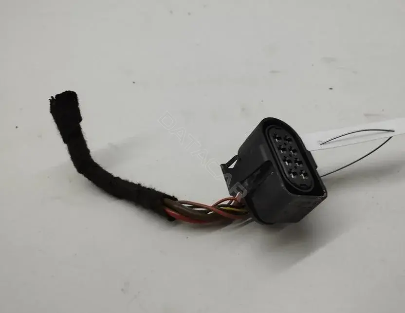 Разъем (фишка) проводки 3A0973734