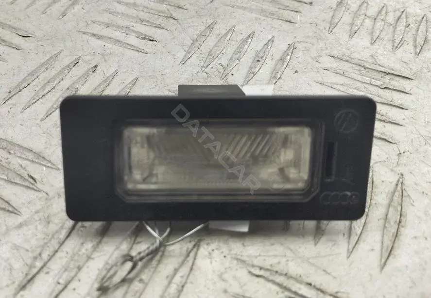 Фонарь подсветки номерного знака 8T0943021