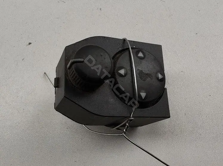 Джойстик регулировки зеркал 8D0959565A