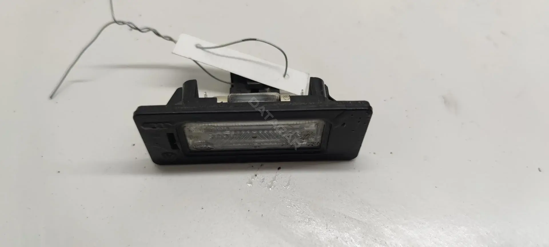 Фонарь подсветки номерного знака 8T0943021