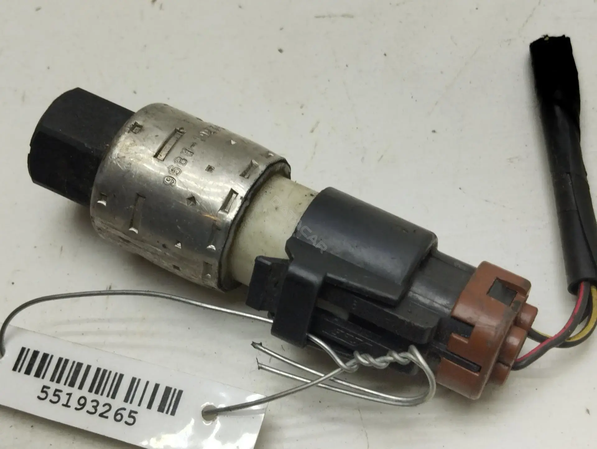 Датчик давления кондиционера 95BW19E561A