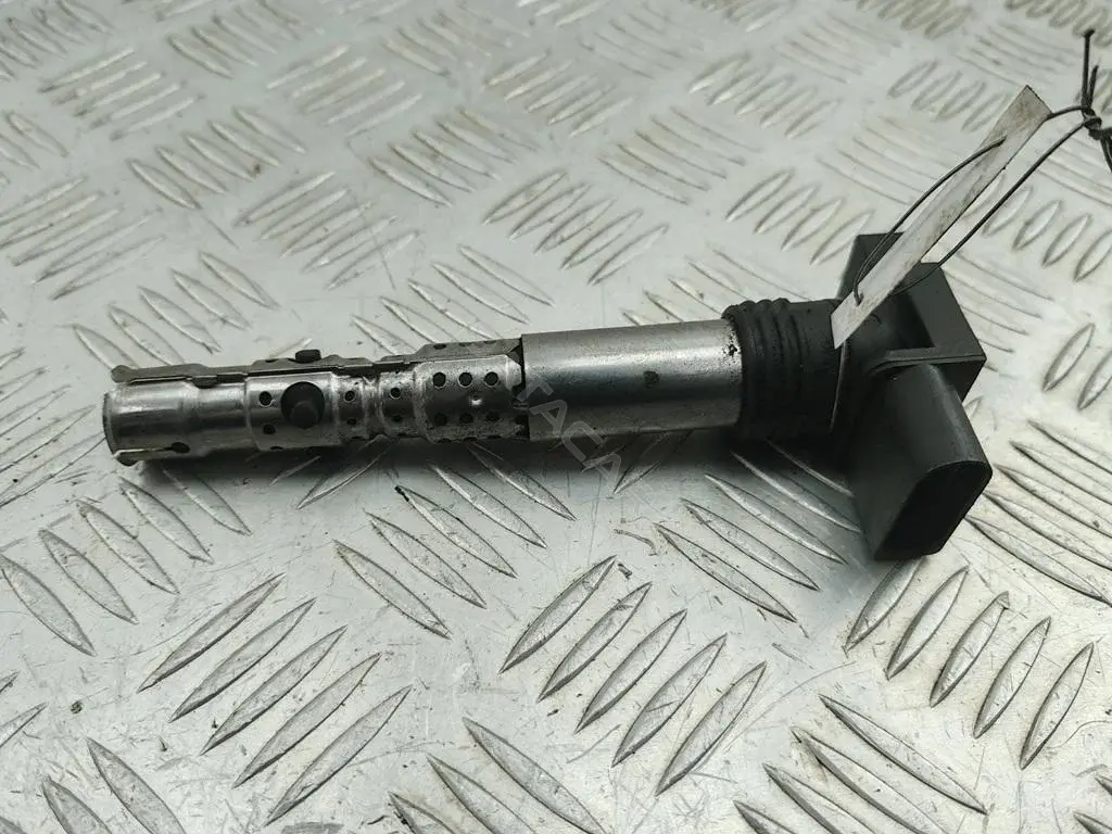 Катушка зажигания 03D905155F