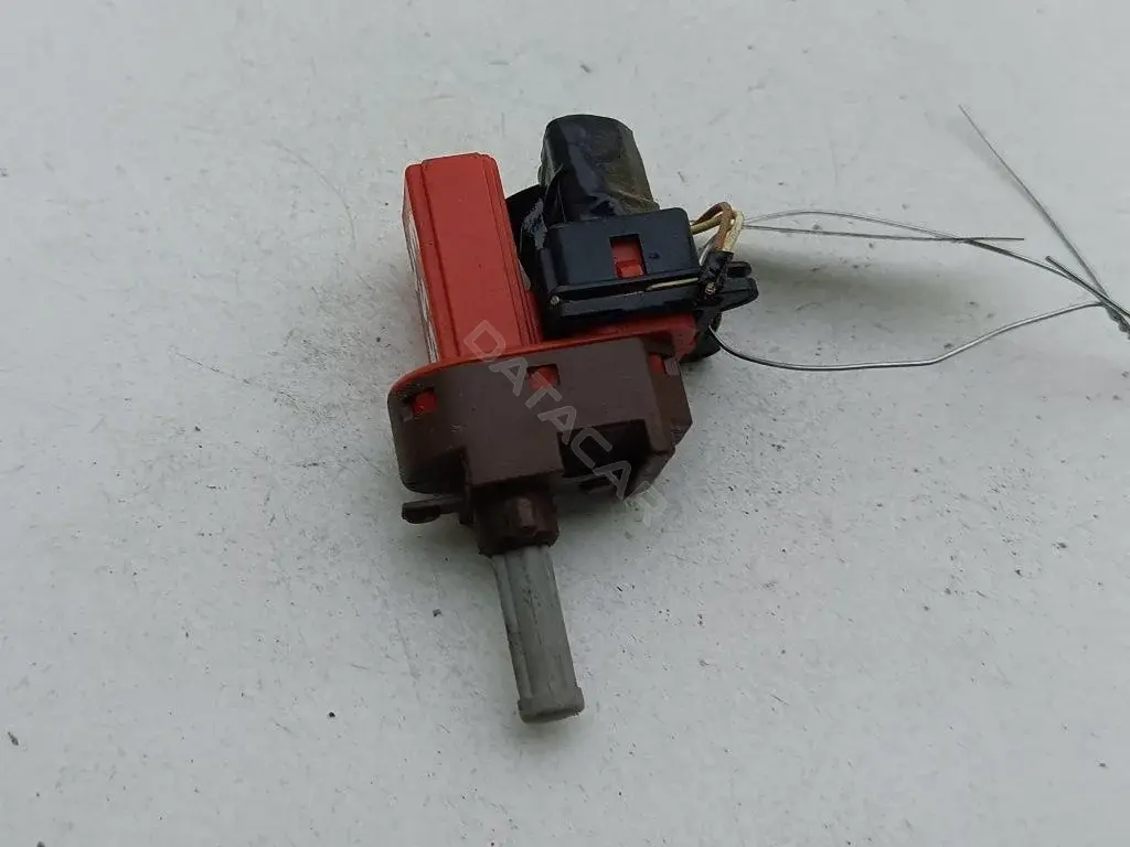 Концевик двери 95BB7C534AC