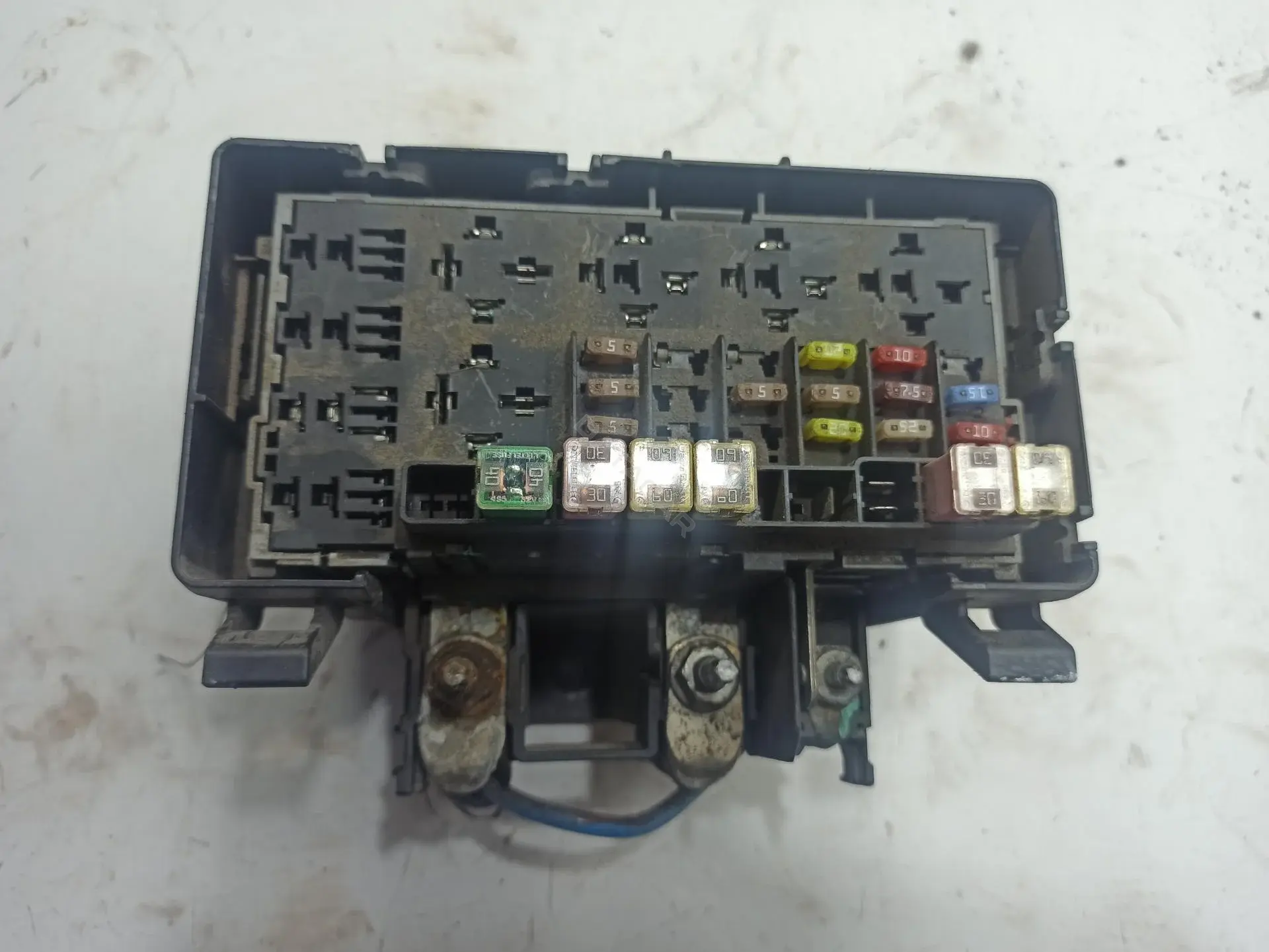 Блок предохранителей 6C1T14A067A