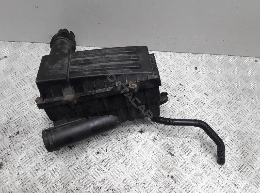 Корпус воздушного фильтра 3C0129607BD