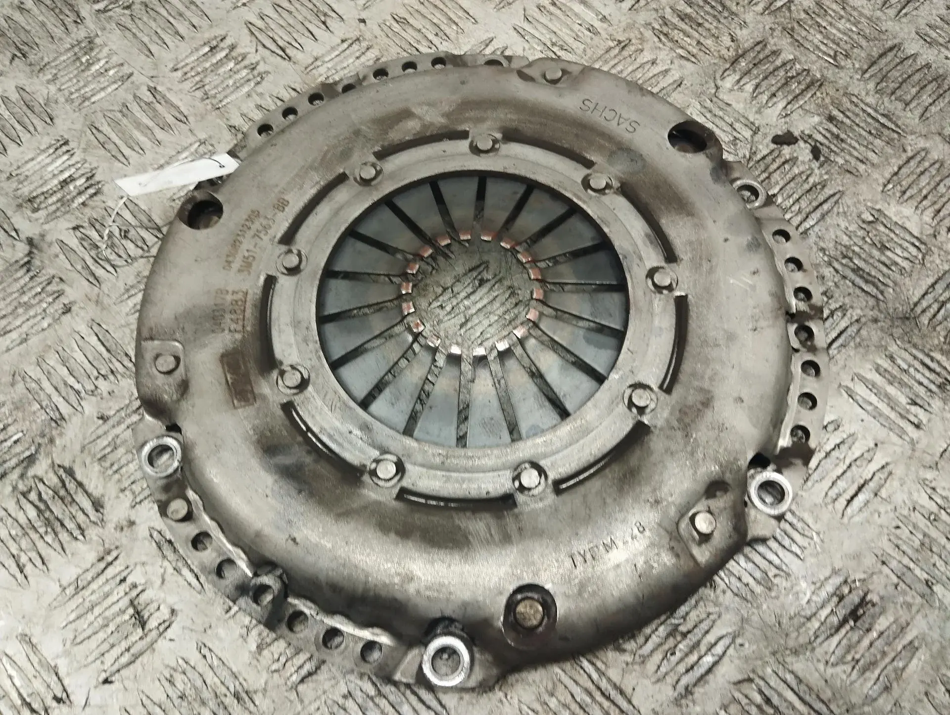 Корзина сцепления 3M517563BB