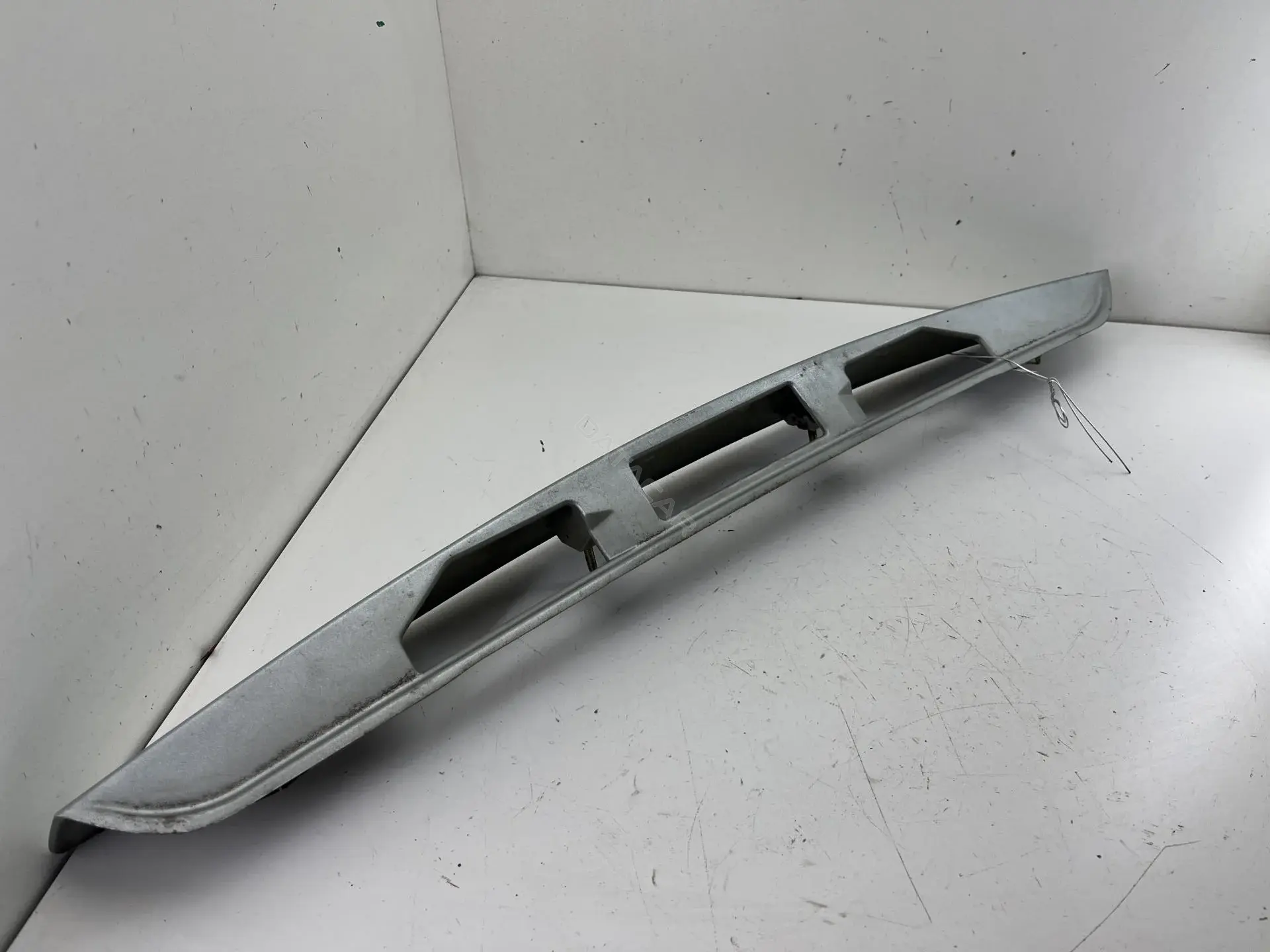 Фонарь подсветки номерного знака G21C50811