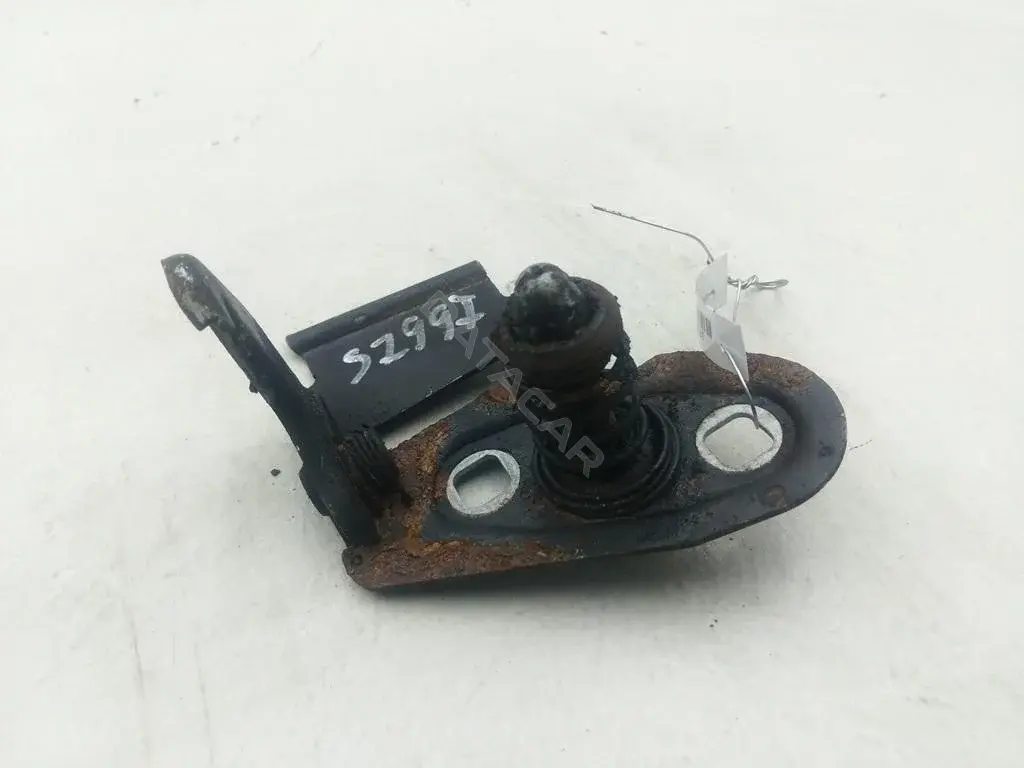 Замок капота 8130865