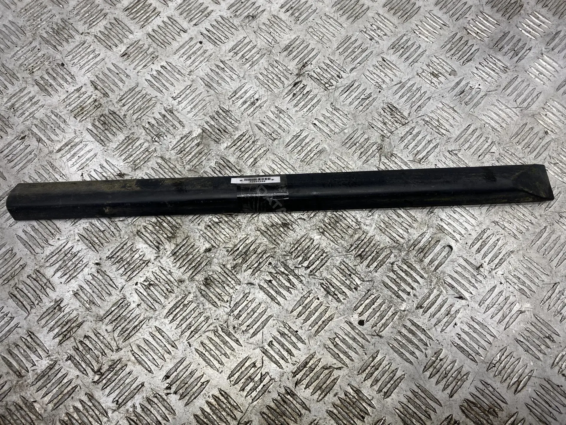 Молдинг двери 8Z0854950