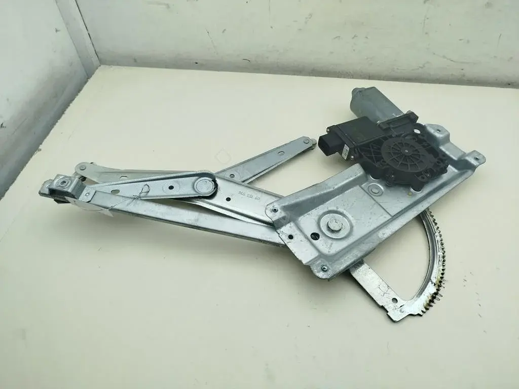 Стеклоподъемник 09153596